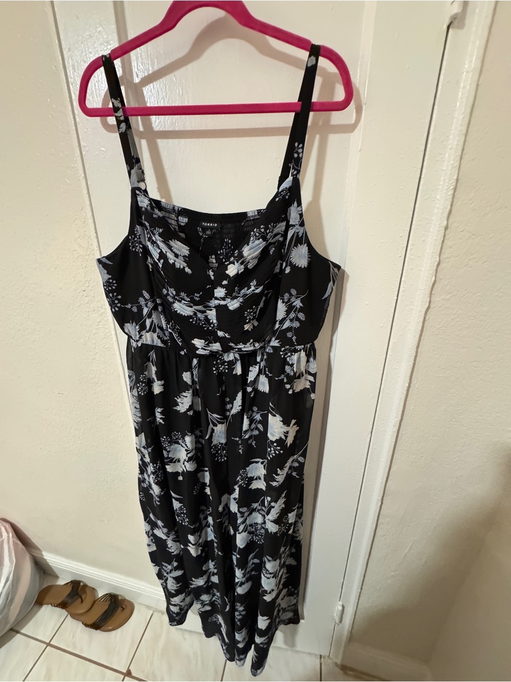 Torrid Size 3 Black and Blue Floral Maxi Dress